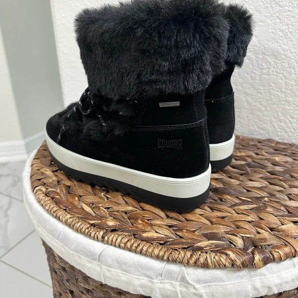 Cougar Black Fur-Trimmed Winter Boots - Picture 4 of 5